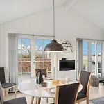 Awesome In With Kitchen 度假居 *